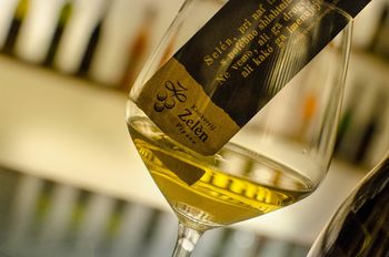 OKUSI ZELEN - DOŽIVI SLAP, vinsko kulinarični dogodek v vasi Slap pri Vipavi 