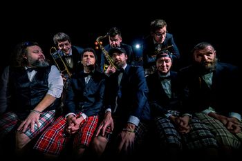 ODPOVEDANO Lanthieri acoustic: ELVIS JACKSON