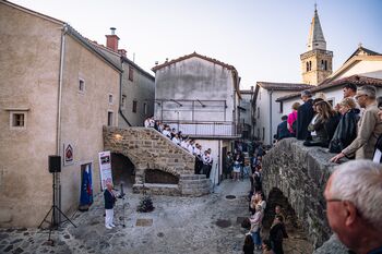 Hiša Zdravljica v Podnanosu odprla vrata