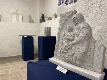 Razstava: Ko kamen oživi - na ogled novi kamnoseški izdelki v Lanthierijevem hramu 