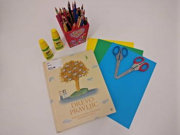 Pravljična ura in ustvarjalna delavnica 