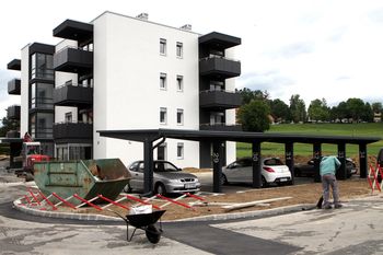 19 oskrbovanih stanovanj do konca julija