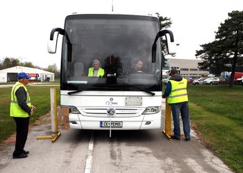 Poklicni vozniki za državne naslove Poklicni vozniki za državne naslove