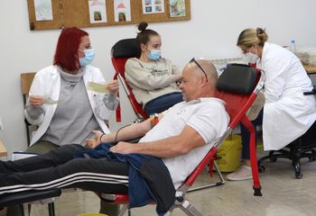 Na Polzeli 85, v Šempetru 61 krvodajalcev