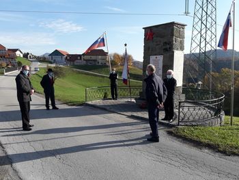 Slovesnost pri osrednjem spomeniku v Andražu nad Polzelo