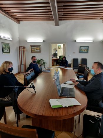 Pogovori o Tovarni nogavic Polzela