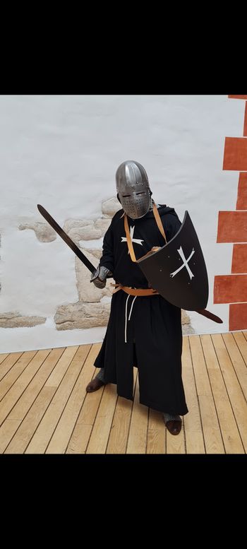 Oblekli smo viteza hospitalerja