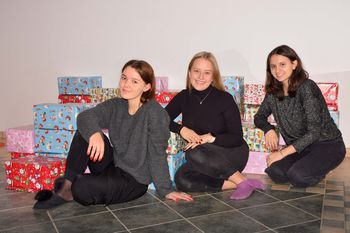 Narisali nasmehe na obraze 