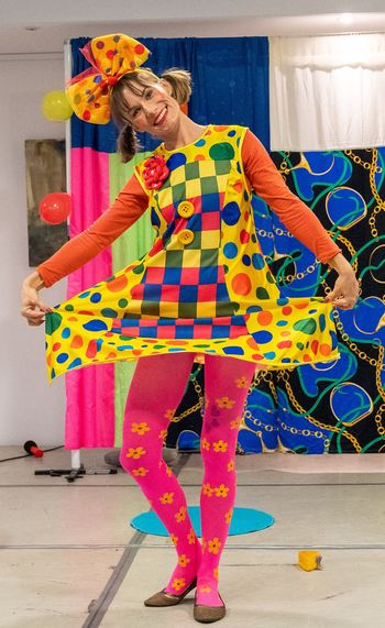 ZABAVNA PLESNA DELAVNICA S CIRKUŠKO DAMO ANO BANANO