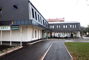 Do zdravil kar iz avtomobila