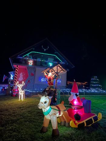 Novoletna okrasitev v Sevčniku 