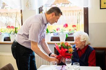 Bogomila Vidmajer je praznovala 100 let