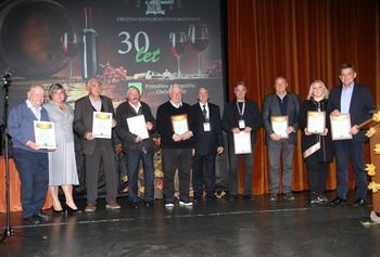 30 let savinjskih vinogradnikov: za častnega člana društva imenovali Rudija Divjaka s Polzele, priznanje Rudiju Cevzarju iz Andraža nad Polzelo