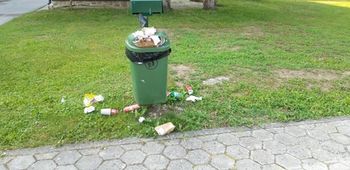 Vandalizem in smeti na igriščih 