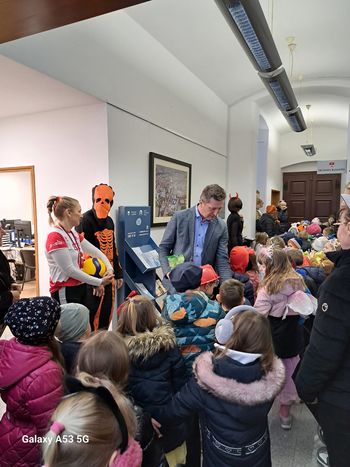 Obiskale so nas maškare