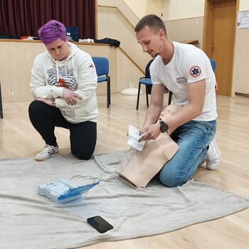 Civilna zaščita Občine Polzela izvedla tečaj uporabe AED