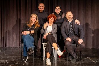Gledališka skupina Polzela tik pred premiero nove predstave Čudežna terapija