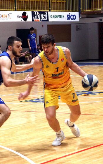Zmaga Hopsov v Domžalah (71 : 75)