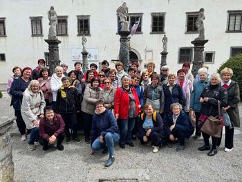 Sončen dan, še polnejša srca članic DU Andraž