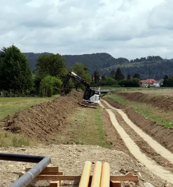 Dela na razbremenilnem kanalu Ložnice Dela na razbremenilnem kanalu Ložnice