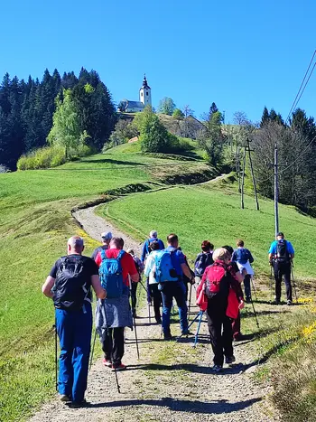 Pohodniki DU Andraž na Sv. Ožbolt nad Zmincem (852 m)
