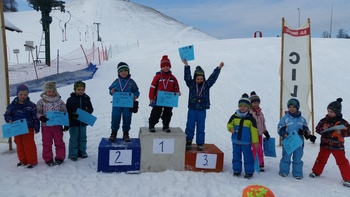 Prekrila nas je bela tančica Prekrila nas je bela tančica