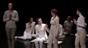 Gledališka predstava Grenki sadeži pravice