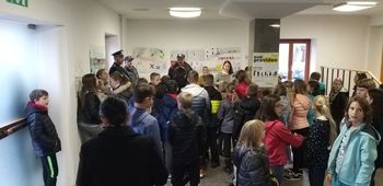 Otroci so se spomnili cestnih žrtev