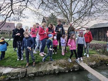Spuščanje gregorčkov v Vrtni ulici