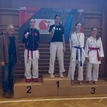 Uspešen nastop Karate kluba Polzela na državnem pokalnem tekmovanju v Dobrovi