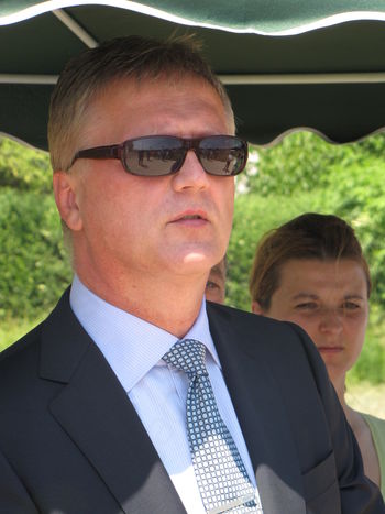 Podjetje ALBA d.o.o. položilo temeljni kamen za izgradnjo novih poslovnih prostorov v obrtni coni v Arclinu