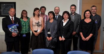 Župani podpisali pogodbe za obnovo 6-ih vodnjakov