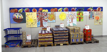 Otroci iz lokalnega okolja ustvarili sončne izdelke ob 70-letnici Fructala