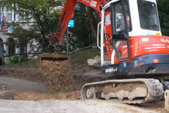 Dela pri občinski stavbi