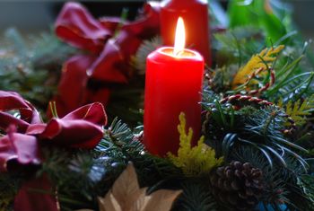 Vabilo k pletenju adventnih venčkov Vabilo k pletenju adventnih venčkov