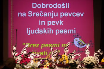 »Brez pesmi mi živeti ni« 