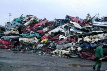 PREVZEMANJE ZAPUŠČENIH IN ODSLUŽENIH AVTOMOBILOV