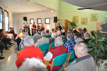 Rdečicvet odmeval v Ajdovskem Domu