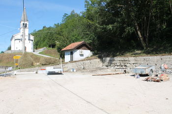 Ureditev prostora bivše šole v Borjani in Burjanski sejm