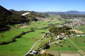 Javno naročilo za dograditev kanalizacijskega sistema Zgornje Poljčane - faza kanala 1.0 in 1.1, po sklopih Javno naročilo za dograditev kanalizacijskega sistema Zgornje Poljčane - faza kanala 1.0 in 1.1, po sklopih