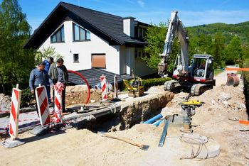 Cesta čez Vir se že asfaltira Cesta čez Vir se že asfaltira