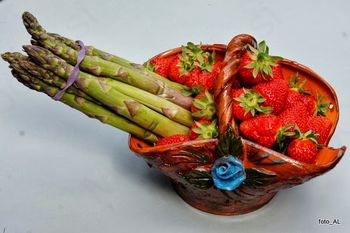 Dan jagod in špargljev v nedeljo, 25. maja 2014