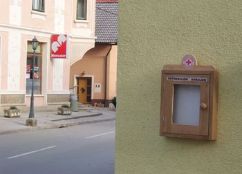 Oglasna omarica POTREBUJEM-DARUJEM Oglasna omarica POTREBUJEM-DARUJEM