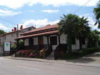 Humanitarne dejavnosti v nekdanji stražnici šempetrskega mejnega prehoda