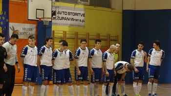 SEVNIŠKI STROJ MELJE NAPREJ