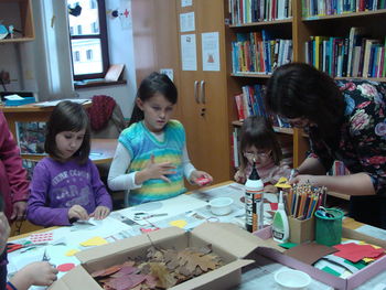 Urica pravljic in ustvarjalna delavnica