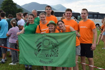 Mirnopeška podeželska mladina donirala 3000 € za Zalino rehabilitacijo Mirnopeška podeželska mladina donirala 3000 € za Zalino rehabilitacijo