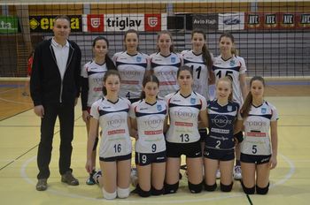 Deklice Prve OŠ v polfinale