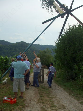 POSTAVLJANJE KLOPOTCA V ŽUPNIJSKI GORCI
