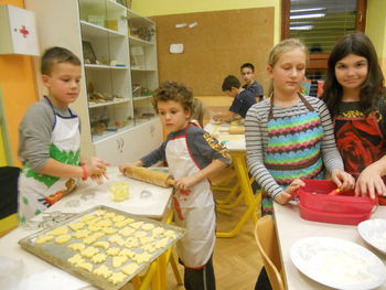 DECEMBER JE ČAS PEKE PIŠKOTOV